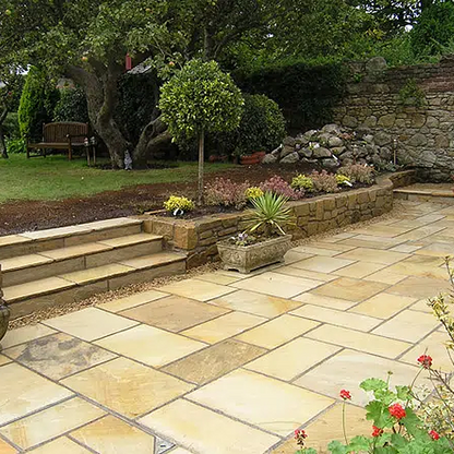 Traditional Mint Fossil Sandstone Paving Pack (19.50m2 - 66 Slabs / Mixed Pack)