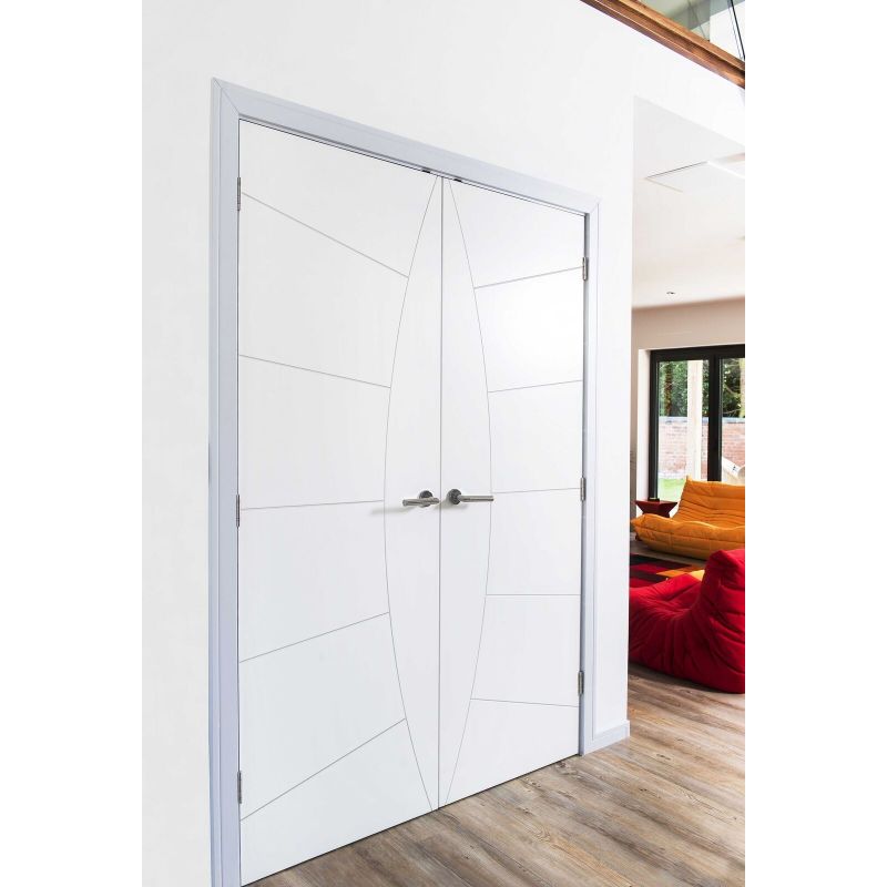 JB Kind White Primed Elektra Internal Door 1981 X 686 X 35mm