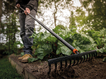 Fiskars Solid™ Soil Rake