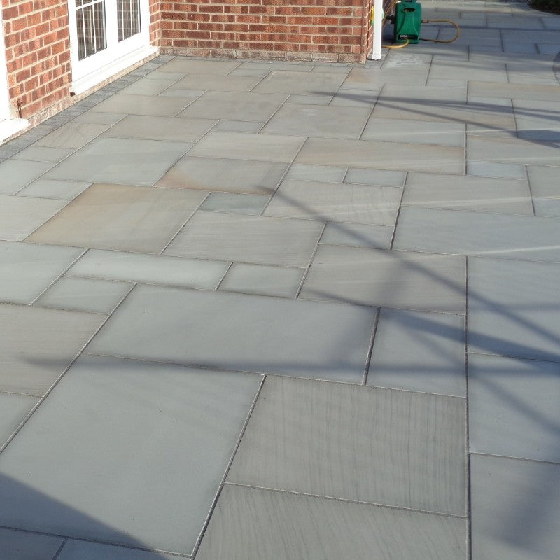 Chivas Light Grey Sandstone Paving Pack (19.50m2 - 66 Slabs / Mixed Pack)