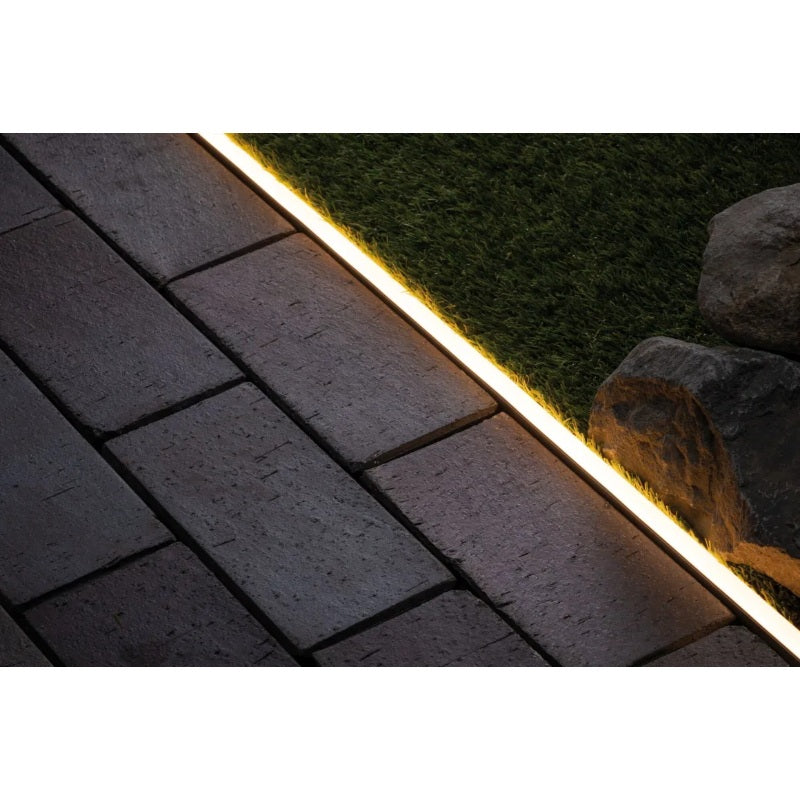 Outdoor Plug & Shine Smooth Individual Strip