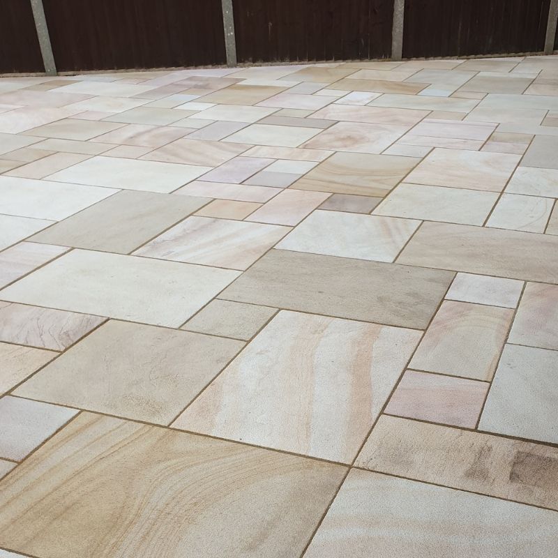 Misty Rippon Buff Sandstone Paving Pack (19.50m2 - 66 Slabs / Mixed Pack)