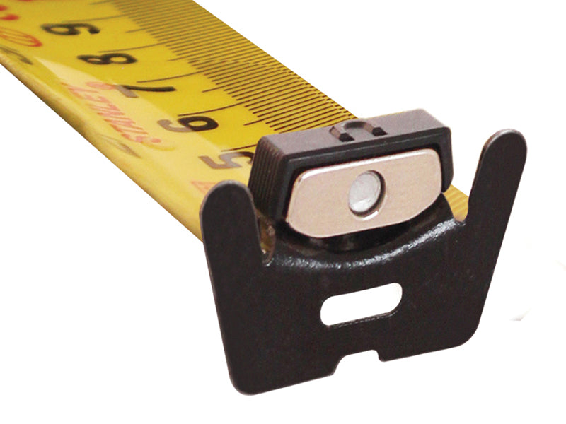 Stanley Tools FatMax® Autolock Pocket Tape 8m/26ft (Width 32mm)